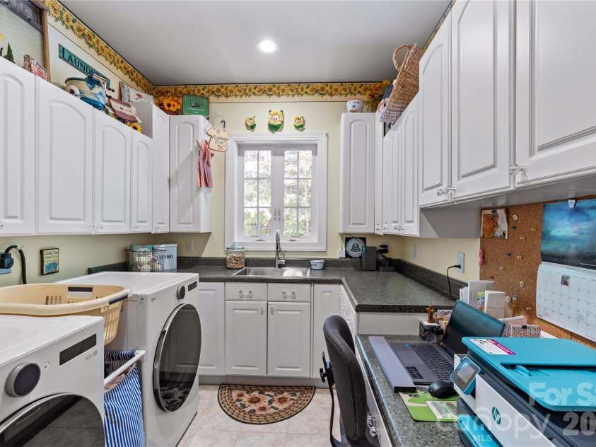 1629 Parkside Drive, Catawba, NC 28609.  MLS# CAR4380774, YatesRealty ID 30808. 
