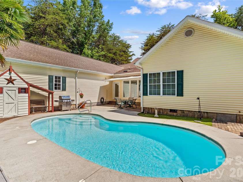 1629 Parkside Drive, Catawba, NC 28609.  MLS# CAR4380774, YatesRealty ID 30808. 
