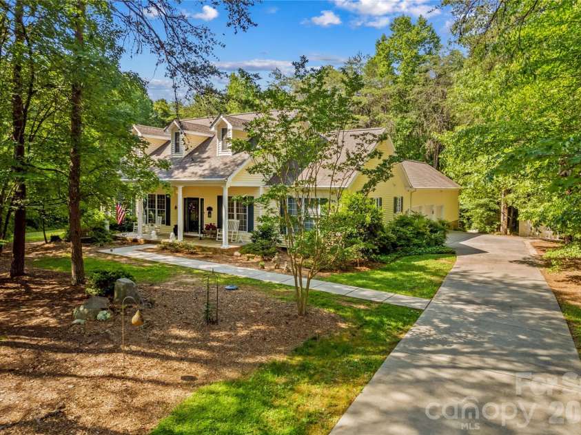 1629 Parkside Drive, Catawba, NC 28609.  MLS# CAR4380774, YatesRealty ID 30808. 