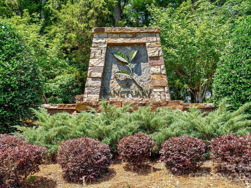 10300 Sweetleaf Place, Charlotte, NC 28278.  MLS# CAR4261282, YatesRealty ID 30809. 