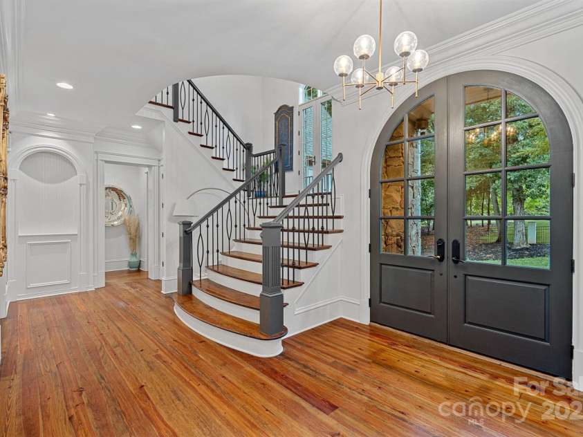 10300 Sweetleaf Place, Charlotte, NC 28278.  MLS# CAR4261282, YatesRealty ID 30809. 