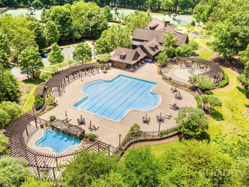 10300 Sweetleaf Place, Charlotte, NC 28278.  MLS# CAR4261282, YatesRealty ID 30809. 