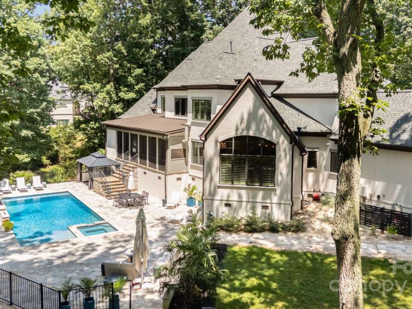 10300 Sweetleaf Place, Charlotte, NC 28278.  MLS# CAR4261282, YatesRealty ID 30809. 