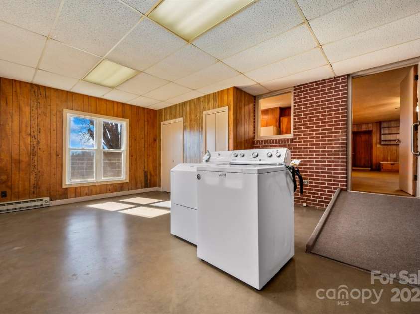 156 Eagle Nest Road, Columbus, NC 28722.  MLS# CAR4218725, YatesRealty ID 3081. 