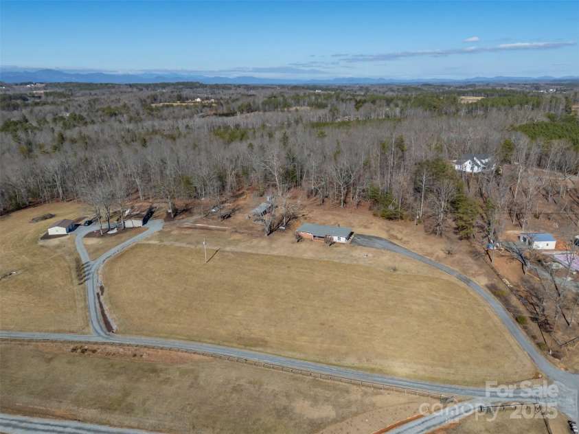 156 Eagle Nest Road, Columbus, NC 28722.  MLS# CAR4218725, YatesRealty ID 3081. 
