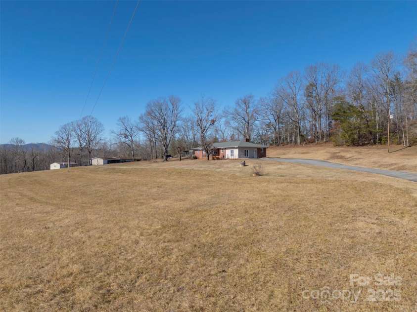 156 Eagle Nest Road, Columbus, NC 28722.  MLS# CAR4218725, YatesRealty ID 3081. 