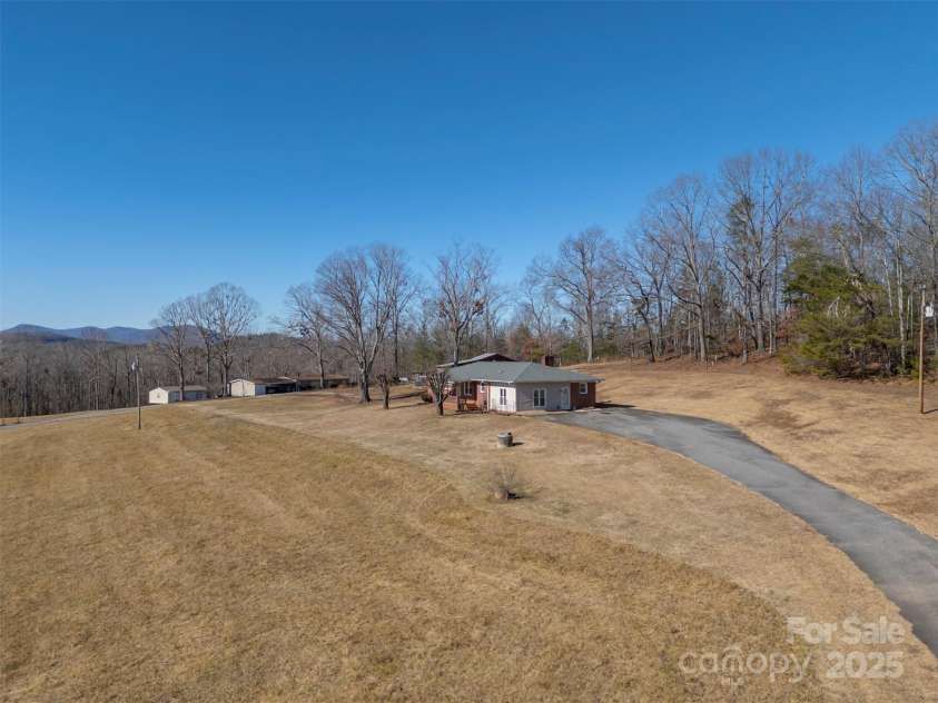 156 Eagle Nest Road, Columbus, NC 28722.  MLS# CAR4218725, YatesRealty ID 3081. 