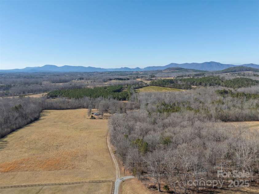 156 Eagle Nest Road, Columbus, NC 28722.  MLS# CAR4218725, YatesRealty ID 3081. 