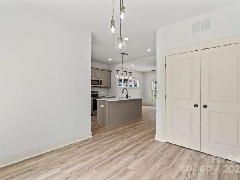 431 Norment Avenue, Gastonia, NC 28052.  MLS# CAR4282704, YatesRealty ID 3081. 