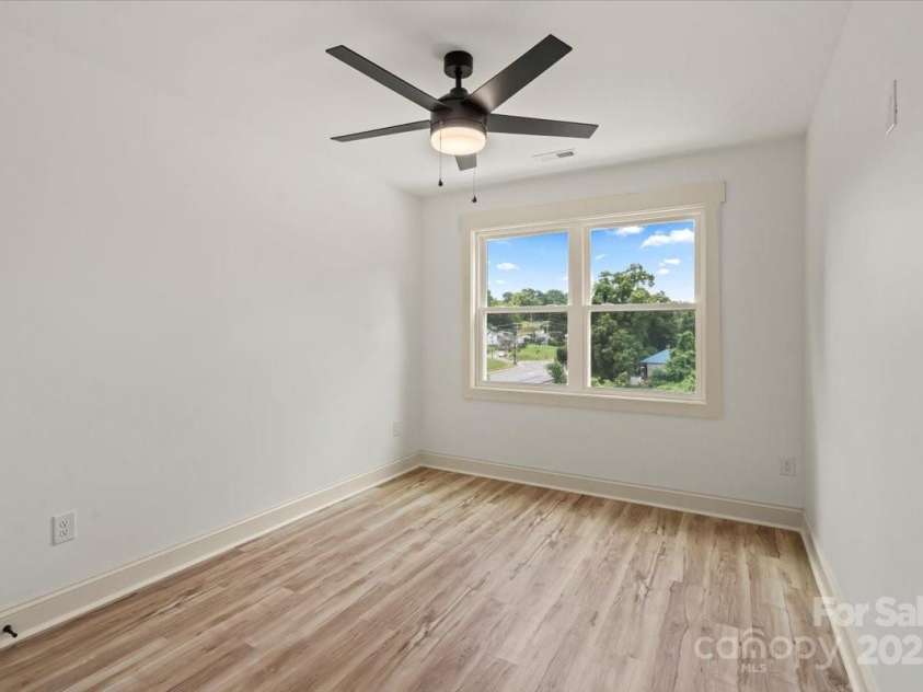 431 Norment Avenue, Gastonia, NC 28052.  MLS# CAR4282704, YatesRealty ID 3081. 