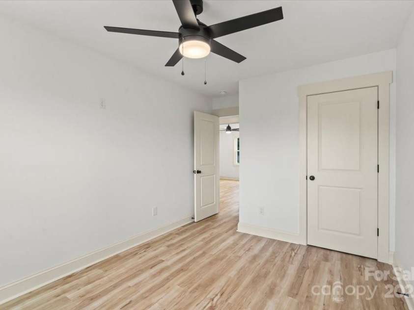 431 Norment Avenue, Gastonia, NC 28052.  MLS# CAR4282704, YatesRealty ID 3081. 