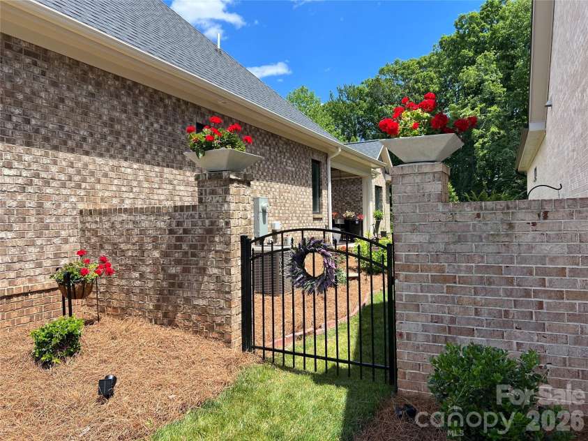5124 Silver Trace Lane, Denver, NC 28037.  MLS# CAR4382264, YatesRealty ID 30810. Front entrance to courtyard