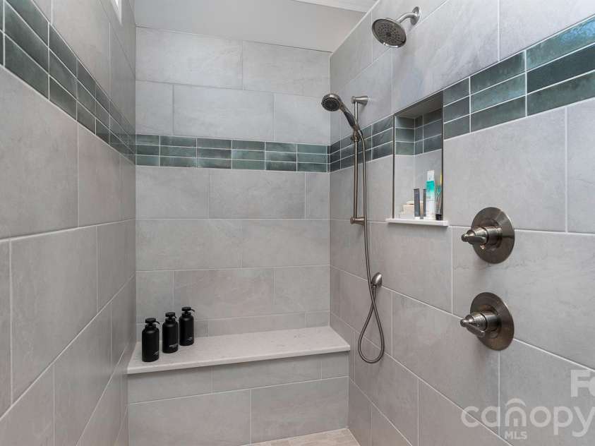 5124 Silver Trace Lane, Denver, NC 28037.  MLS# CAR4382264, YatesRealty ID 30810. Primary Shower