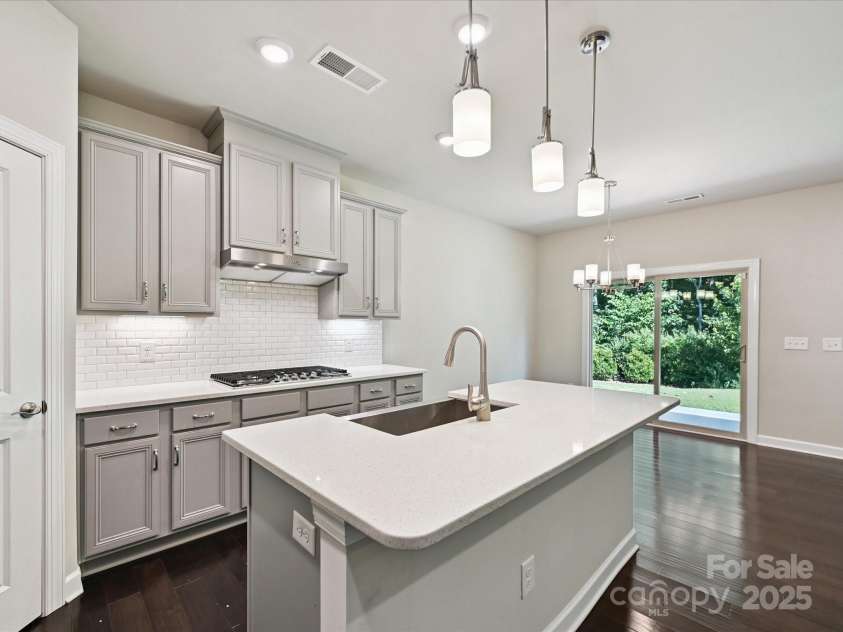 8512 Pennegrove Circle, Charlotte, NC 28214.  MLS# CAR4281717, YatesRealty ID 30811. 