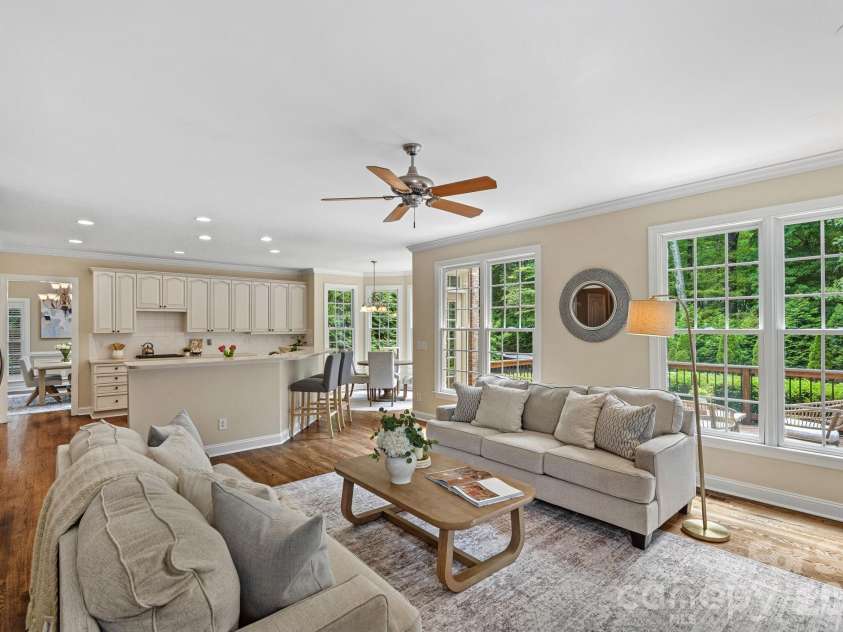 3124 Rhett Butler Place, Charlotte, NC 28270.  MLS# CAR4384356, YatesRealty ID 30812. 