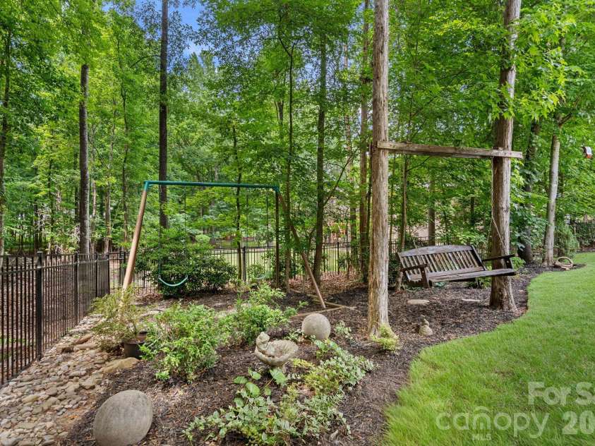 3124 Rhett Butler Place, Charlotte, NC 28270.  MLS# CAR4384356, YatesRealty ID 30812. 