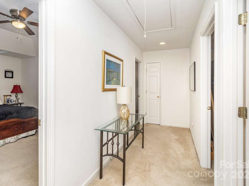 6619 Bittinger Court, Charlotte, NC 28216.  MLS# CAR4273105, YatesRealty ID 30813. 