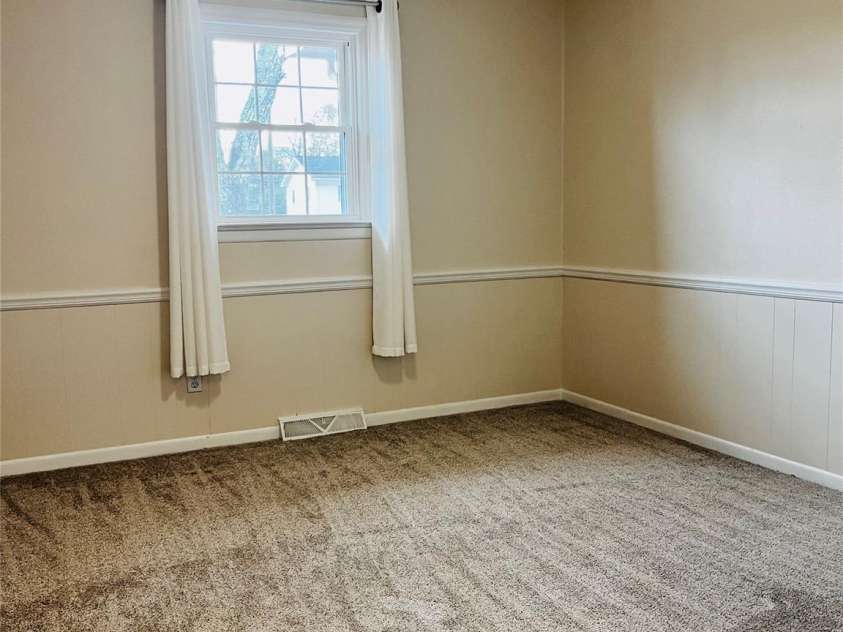 185 Brookmont Avenue, Forest City, NC 28043.  MLS# CAR4207770, YatesRealty ID 30814. 