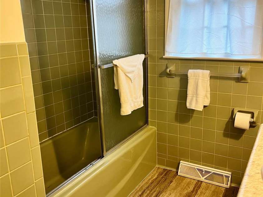 185 Brookmont Avenue, Forest City, NC 28043.  MLS# CAR4207770, YatesRealty ID 30814. 