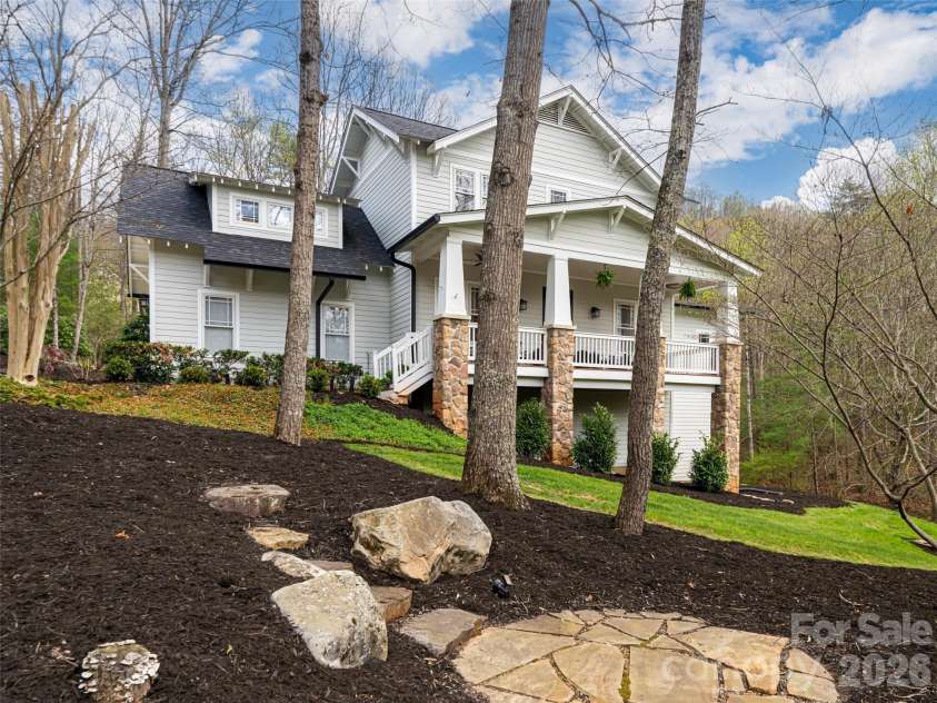 67 White Ash Drive, Asheville, NC 28803.  MLS# CAR4366928, YatesRealty ID 30814. 