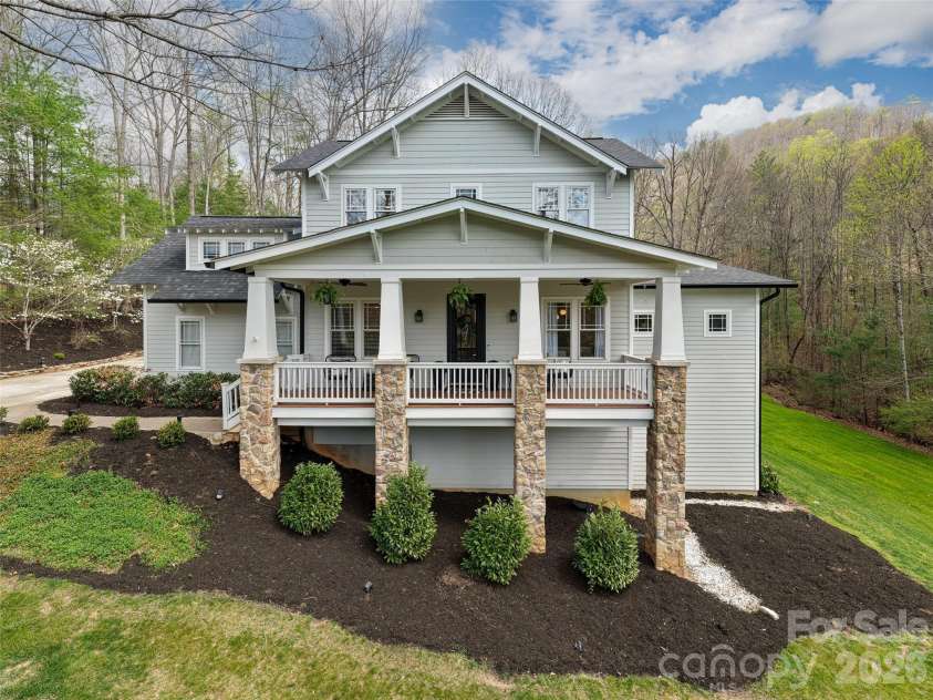 67 White Ash Drive, Asheville, NC 28803.  MLS# CAR4366928, YatesRealty ID 30814. 