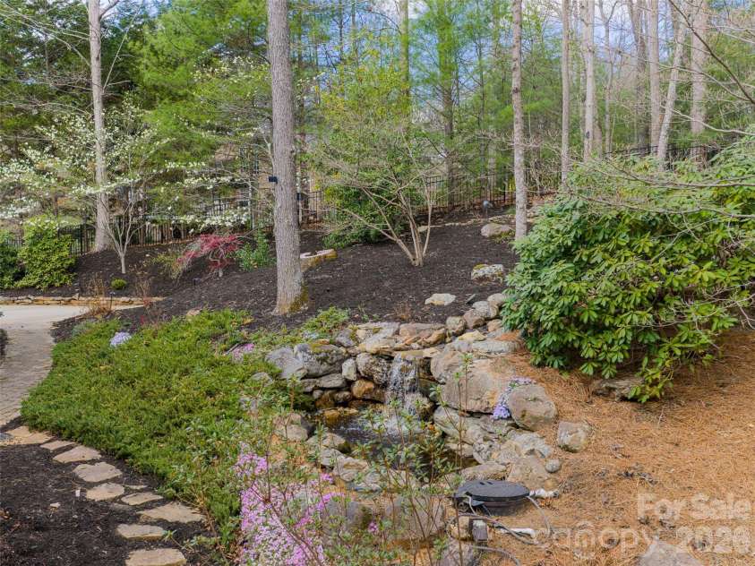 67 White Ash Drive, Asheville, NC 28803.  MLS# CAR4366928, YatesRealty ID 30814. 