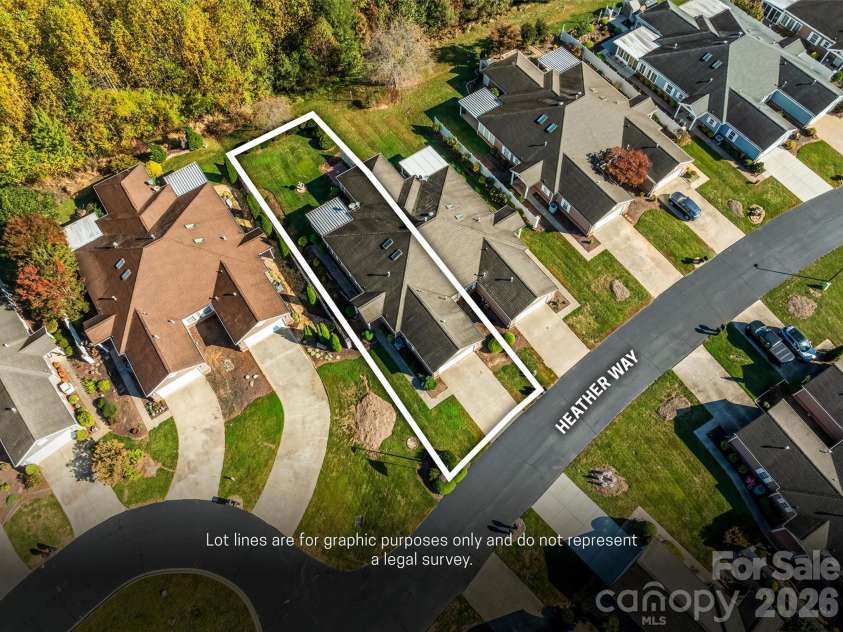 11 Heather Way, Candler, NC 28715.  MLS# CAR4435502, YatesRealty ID 30816. Approximate Property Lines