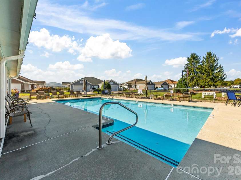 11 Heather Way, Candler, NC 28715.  MLS# CAR4435502, YatesRealty ID 30816. Community Pool