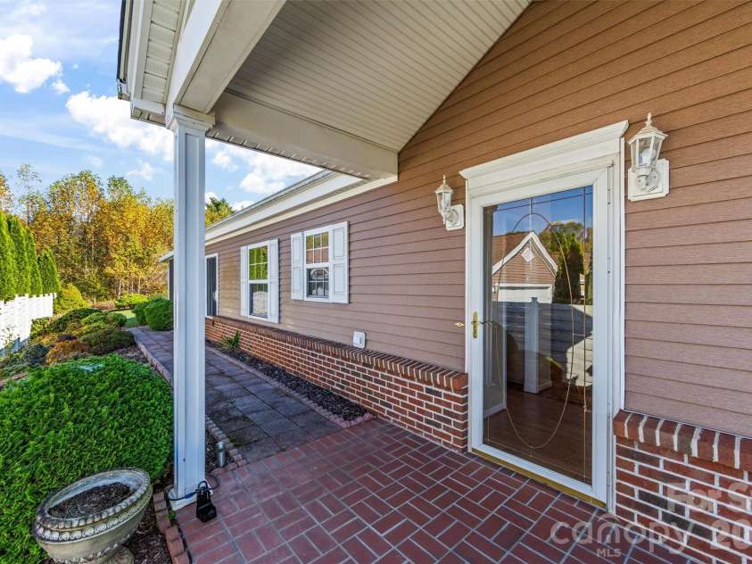 11 Heather Way, Candler, NC 28715.  MLS# CAR4435502, YatesRealty ID 30816. Front Door Area