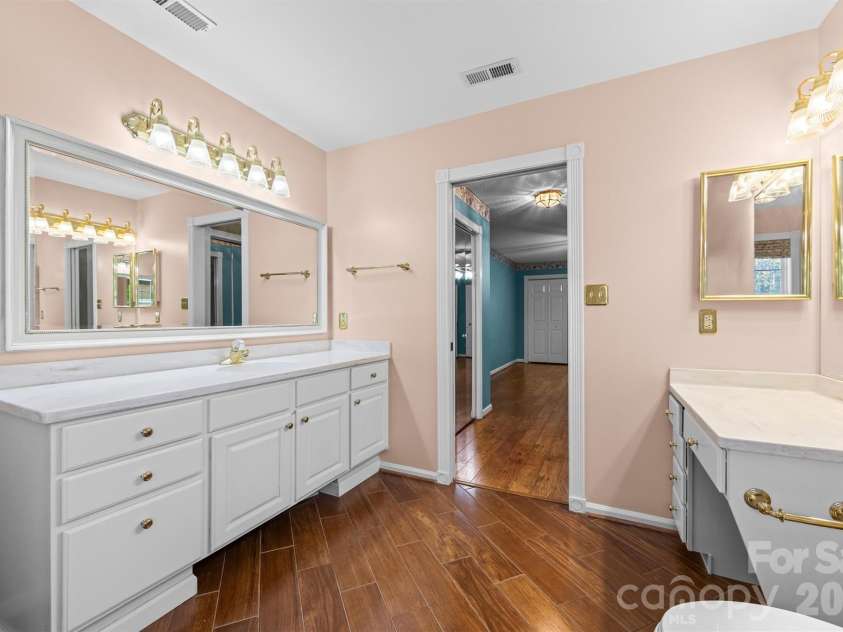 11 Heather Way, Candler, NC 28715.  MLS# CAR4435502, YatesRealty ID 30816. Primary Bathroom