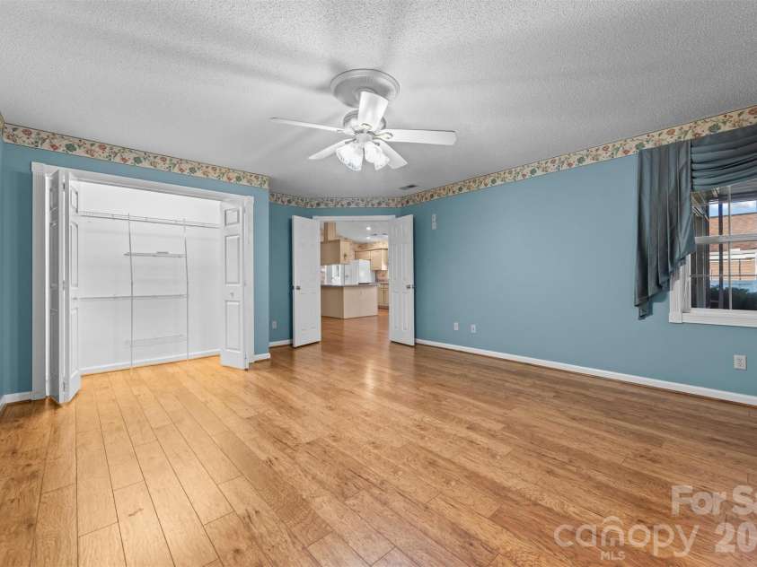 11 Heather Way, Candler, NC 28715.  MLS# CAR4435502, YatesRealty ID 30816. Primary Bedroom