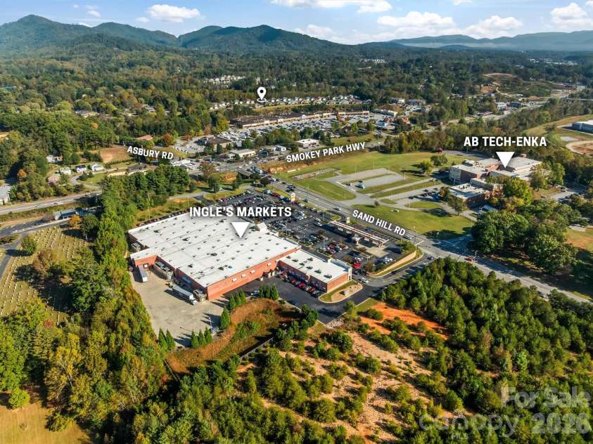 11 Heather Way, Candler, NC 28715.  MLS# CAR4435502, YatesRealty ID 30816. Shopping Located Nearby