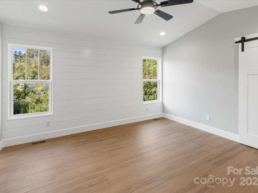 632 Morlin Acres Drive, Marshall, NC 28753.  MLS# CAR4264101, YatesRealty ID 30816. 