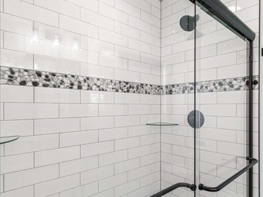 632 Morlin Acres Drive, Marshall, NC 28753.  MLS# CAR4264101, YatesRealty ID 30816. 