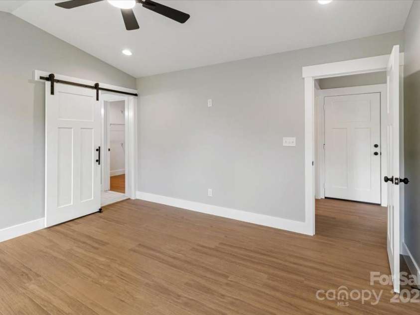 632 Morlin Acres Drive, Marshall, NC 28753.  MLS# CAR4264101, YatesRealty ID 30816. 