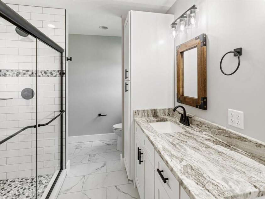 632 Morlin Acres Drive, Marshall, NC 28753.  MLS# CAR4264101, YatesRealty ID 30816. 