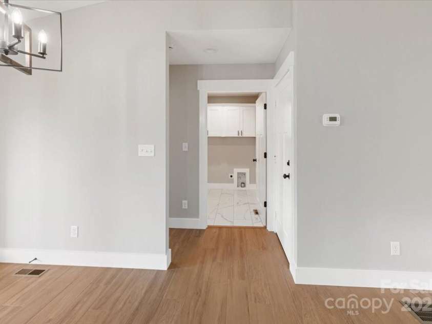 632 Morlin Acres Drive, Marshall, NC 28753.  MLS# CAR4264101, YatesRealty ID 30816. 