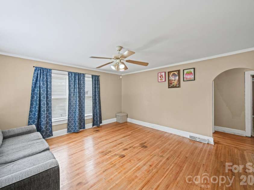 1911 Glenwood Street, Kannapolis, NC 28083.  MLS# CAR4392581, YatesRealty ID 30817. 