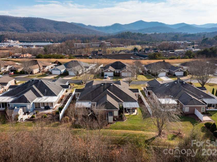 11-C Heather Way, Candler, NC 28715.  MLS# CAR4325891, YatesRealty ID 3082. 