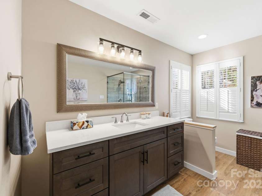 11-C Heather Way, Candler, NC 28715.  MLS# CAR4325891, YatesRealty ID 3082. 