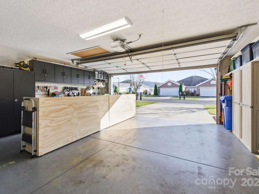 11-C Heather Way, Candler, NC 28715.  MLS# CAR4325891, YatesRealty ID 3082. 