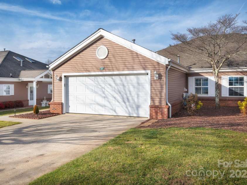 11-C Heather Way, Candler, NC 28715.  MLS# CAR4325891, YatesRealty ID 3082. 