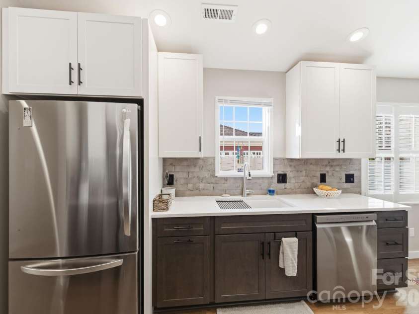 11-C Heather Way, Candler, NC 28715.  MLS# CAR4412615, YatesRealty ID 3082. 