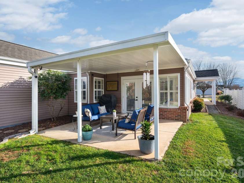 11-C Heather Way, Candler, NC 28715.  MLS# CAR4412615, YatesRealty ID 3082. 