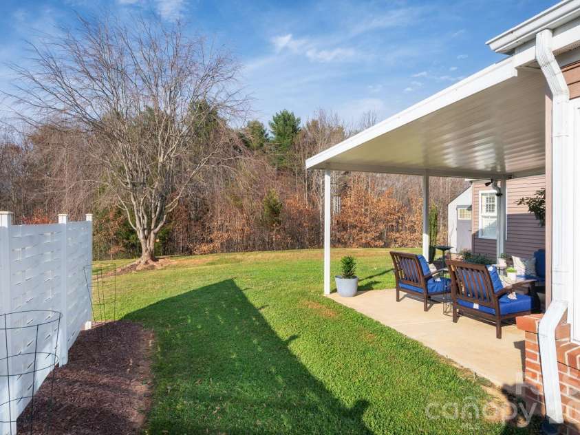 11-C Heather Way, Candler, NC 28715.  MLS# CAR4412615, YatesRealty ID 3082. 