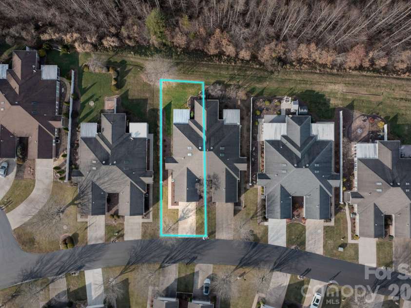 11-C Heather Way, Candler, NC 28715.  MLS# CAR4412615, YatesRealty ID 3082. 