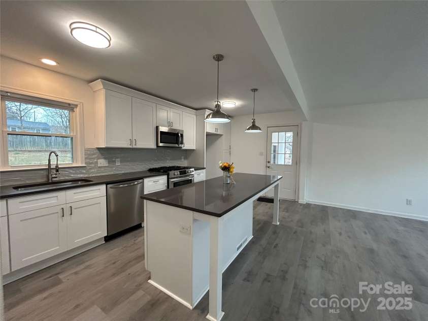 2334 Woodleaf Drive, Gastonia, NC 28052.  MLS# CAR4216262, YatesRealty ID 3082. 