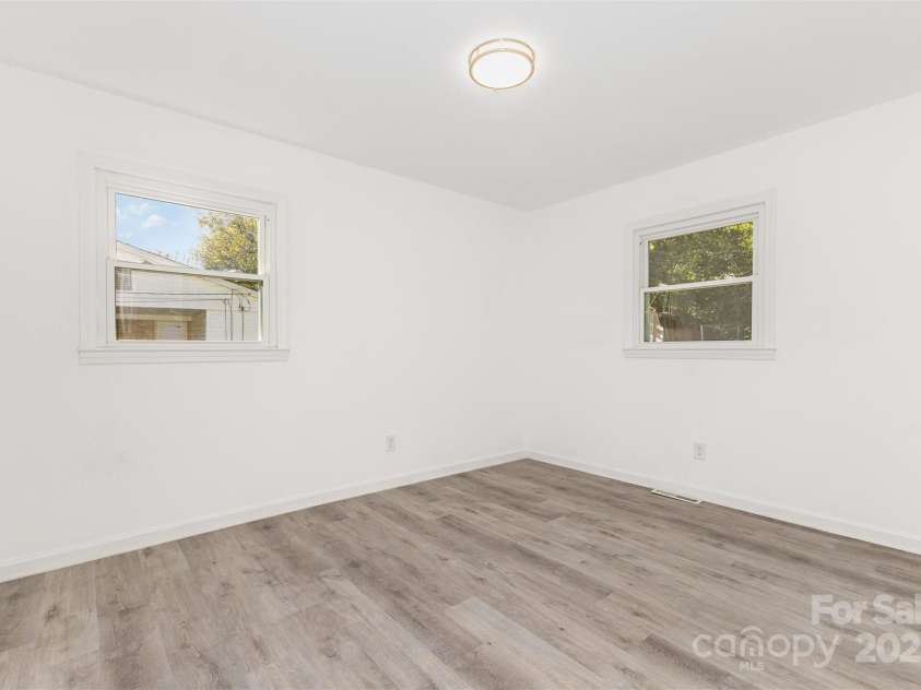 2334 Woodleaf Drive, Gastonia, NC 28052.  MLS# CAR4318820, YatesRealty ID 3082. Bedroom