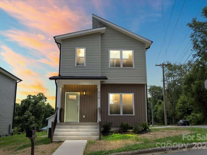 439 Norment Avenue, Gastonia, NC 28052.  MLS# CAR4282778, YatesRealty ID 3082. 