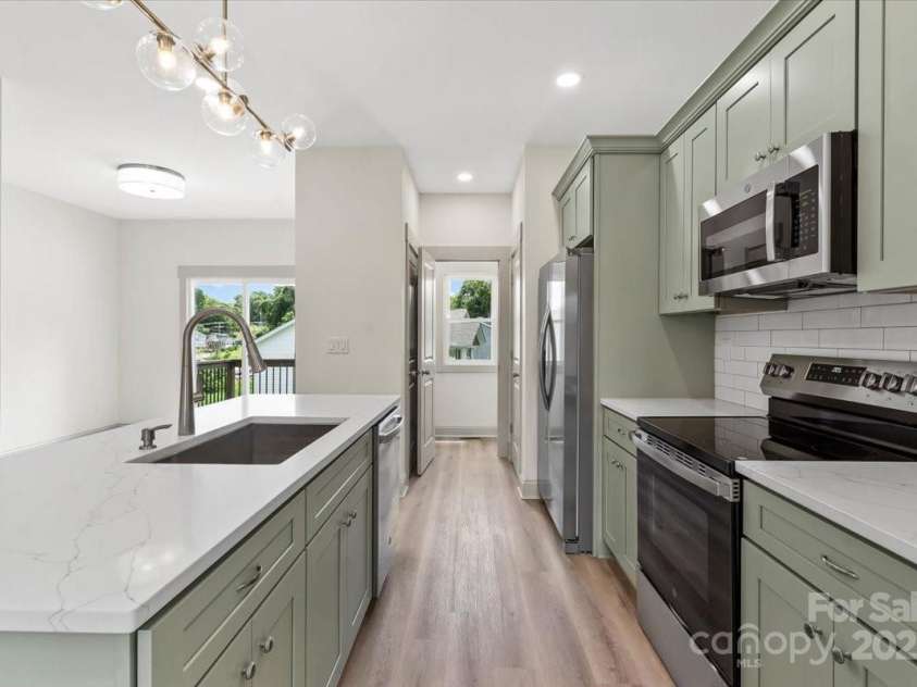 439 Norment Avenue, Gastonia, NC 28052.  MLS# CAR4282778, YatesRealty ID 3082. 